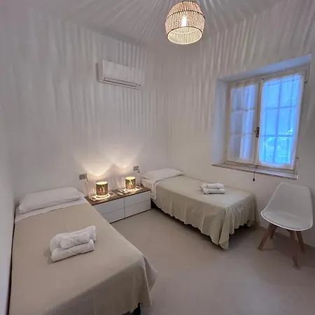 Lantana's House * Tertenia