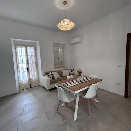 Lantana's House Prázdninový dům Tertenìa